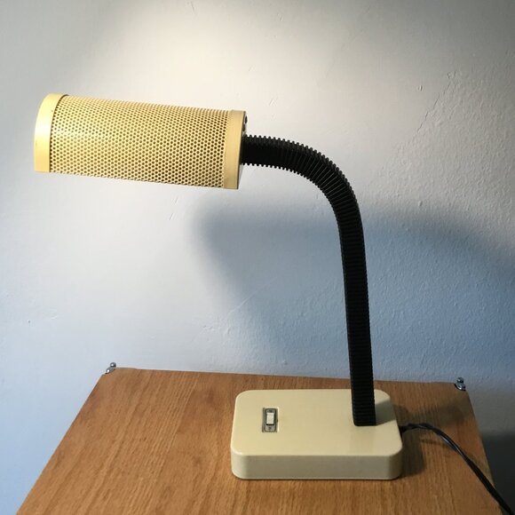 Vintage Postmoden Cream Metal Cutout Black Gooseneck Desk Lamp